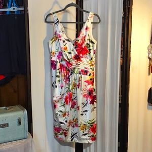 London Style Pink and White Sleeveless V-Neck Sundress